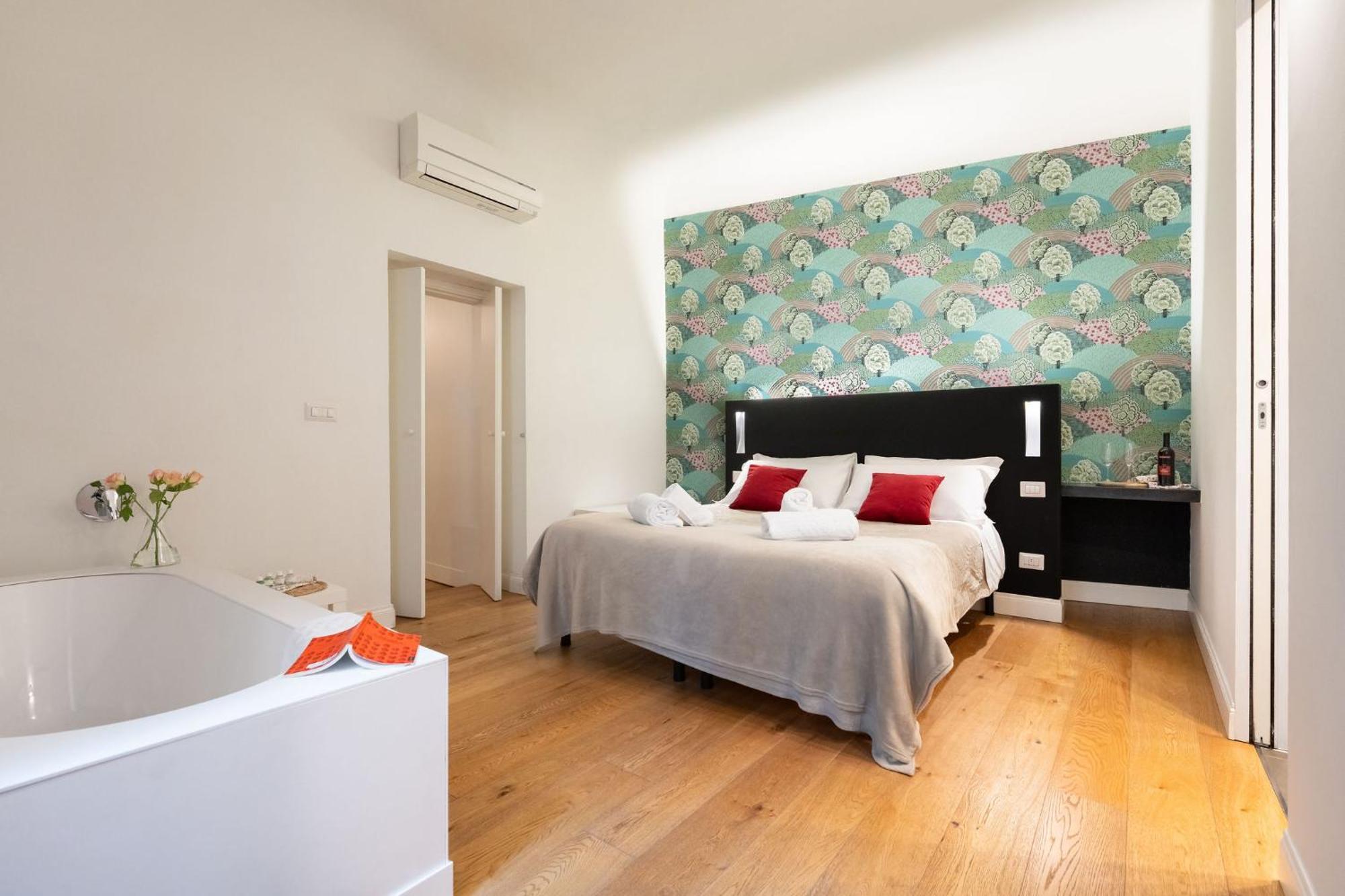 Keys Of Italy - Tornabuoni 5 Tot - Luxury Florencia
